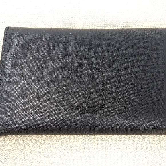 ZOPPEN TRI-FOLD BLACK TRAVEL WALLET RfID BLOCKING - Picture 2 of 6
